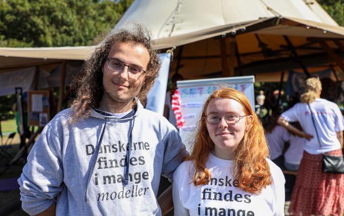 Jannis Rödelbronn og Kira Lykke Jess kommer fra A.P. Møller Skolen i Slesvig og er med i Grænseforeningens Elevambassadører. Jannis Rödelbronn og Kira Lykke Jess kommer fra A.P. Møller Skolen i Slesvig og er med i Grænseforeningens Elevambassadører.