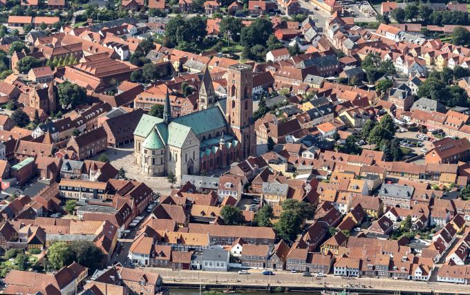 Det centrale Ribe, der domineres af domkirken. Foto fra 2021. Det centrale Ribe, der domineres af domkirken. Foto fra 2021.