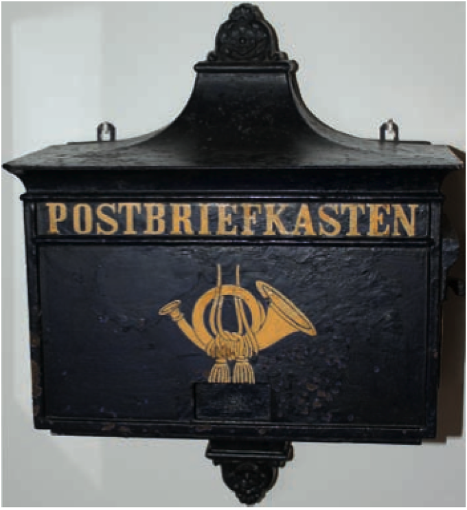 Postkasse fra tiden under tysk styre. Postkasse fra tiden under tysk styre.